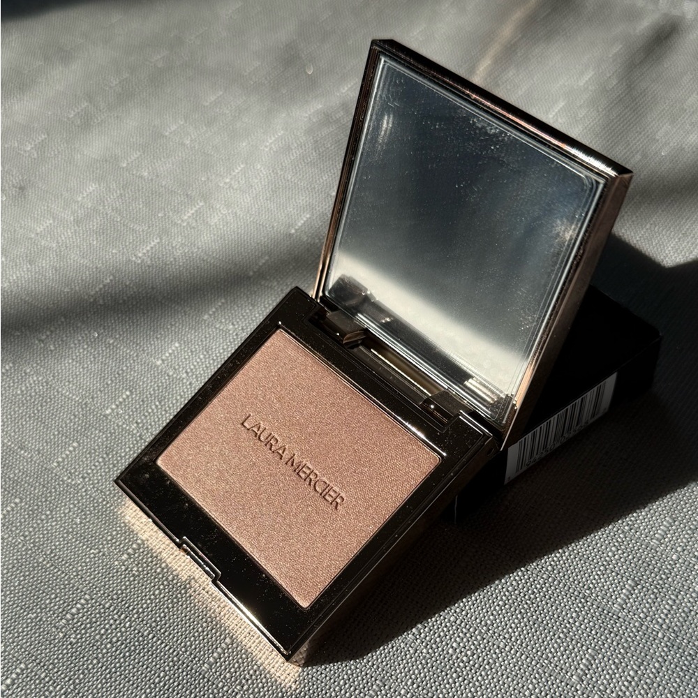 Laura Mercier Highlighting Powder “Rose Glow” Full Size New in Box